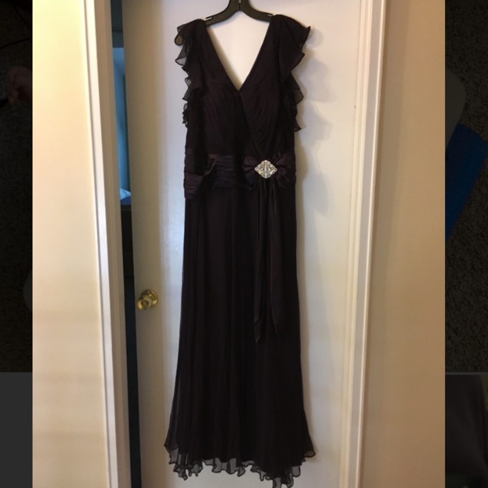 Gorgeous JOVANI Dress!!